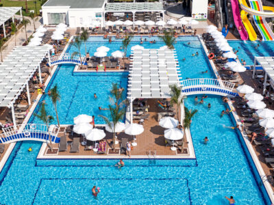 Karmir Resort & Spa